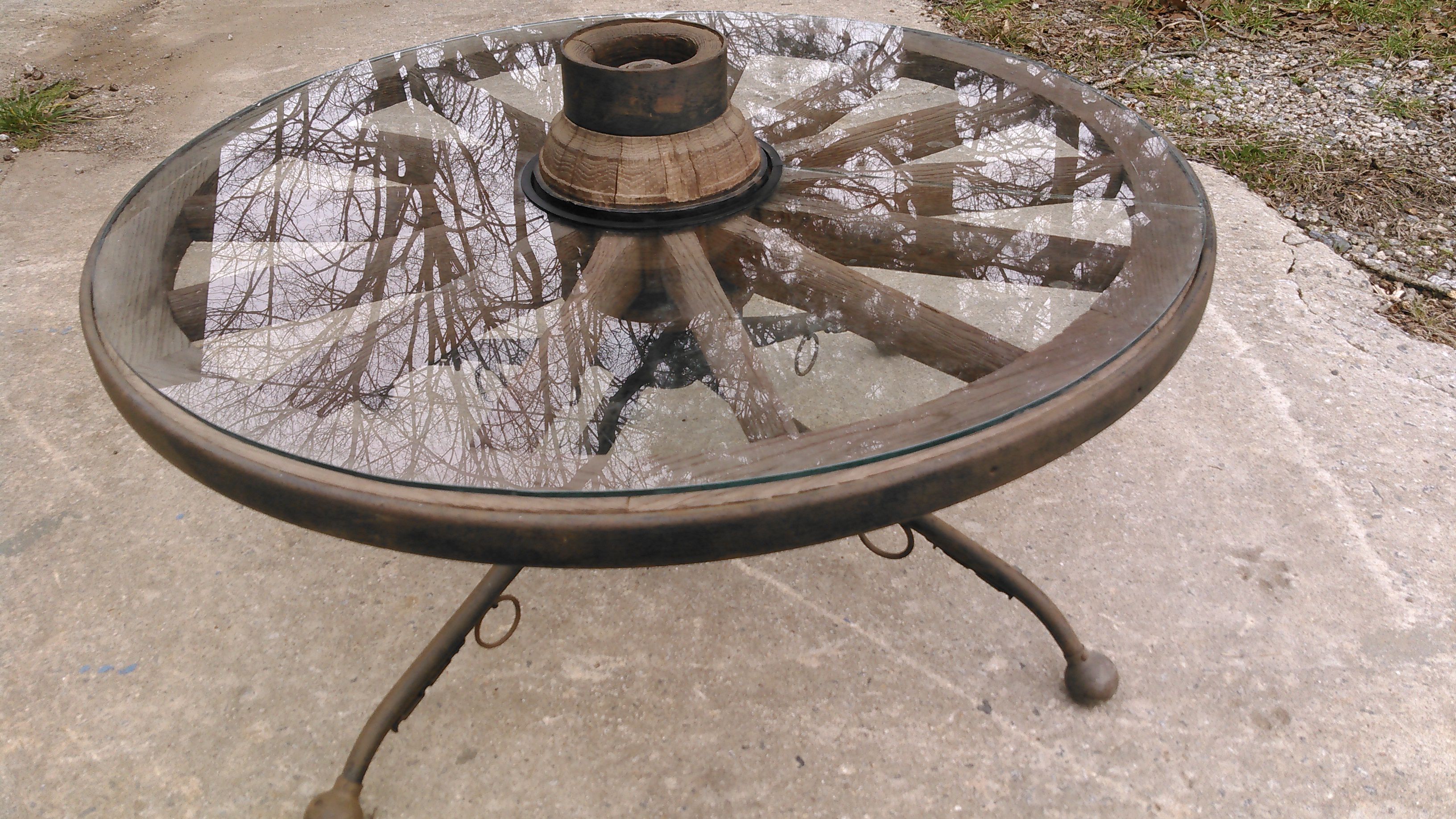 Western Style Wagon Wheel Table