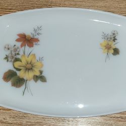 Vintage JAJ Pyrex (England) Serving Tray/Platter Autumn Glory Dahlia milk glass
