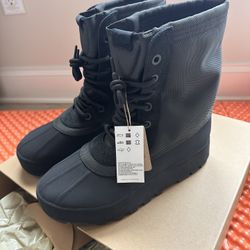 Adidas Yeezy 950 (Pirate Black)