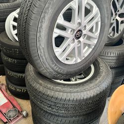 18” Toyota Tacoma, Tundra 6x139.7  center bord 95.1 fits only  & tires 265/70r18 fbrigestone new