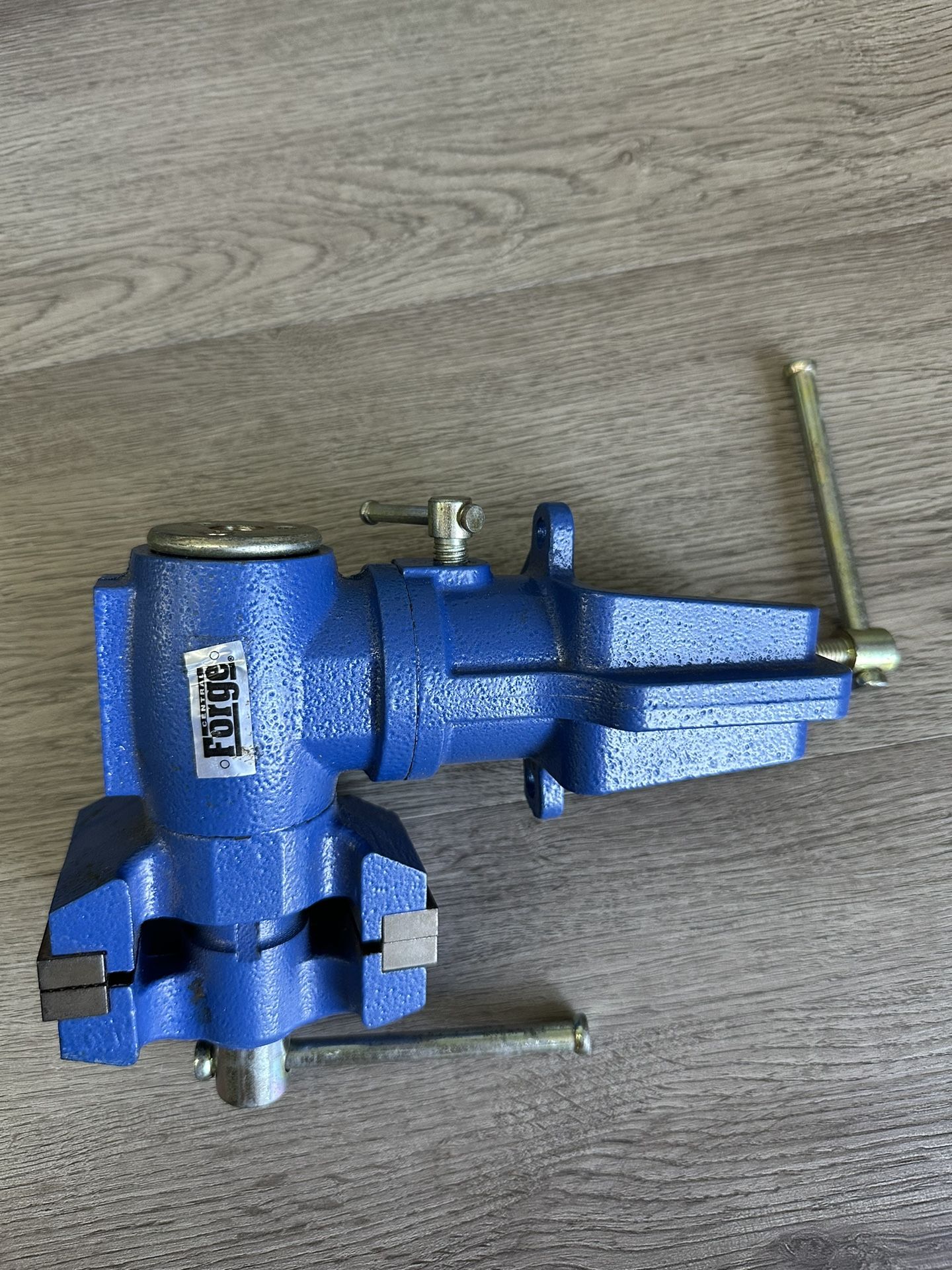 Table Swivel Vise