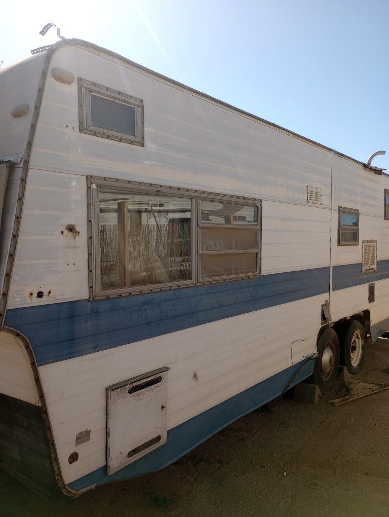 Early 70s 24ft Kenskill Trailer