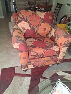 Arm chair