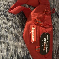 Supreme Unisex  Crossbody Bag 