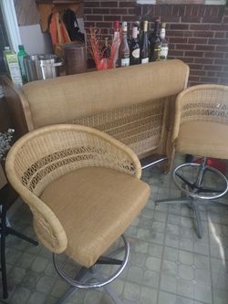Bar set w/2 stools