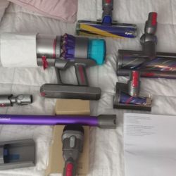 Dyson Gen5detect  (Brand New)