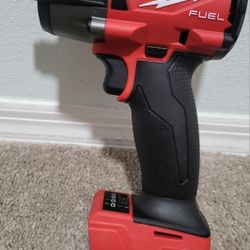 MILWAUKEE M18 FUEL GEN-2 18V LITHIUN-ION BRUSHLESS CORDLESS MID TORQUE 1/2" IMPACT WRENCH WITH FRICTION RIING ( TOOL ONLY)