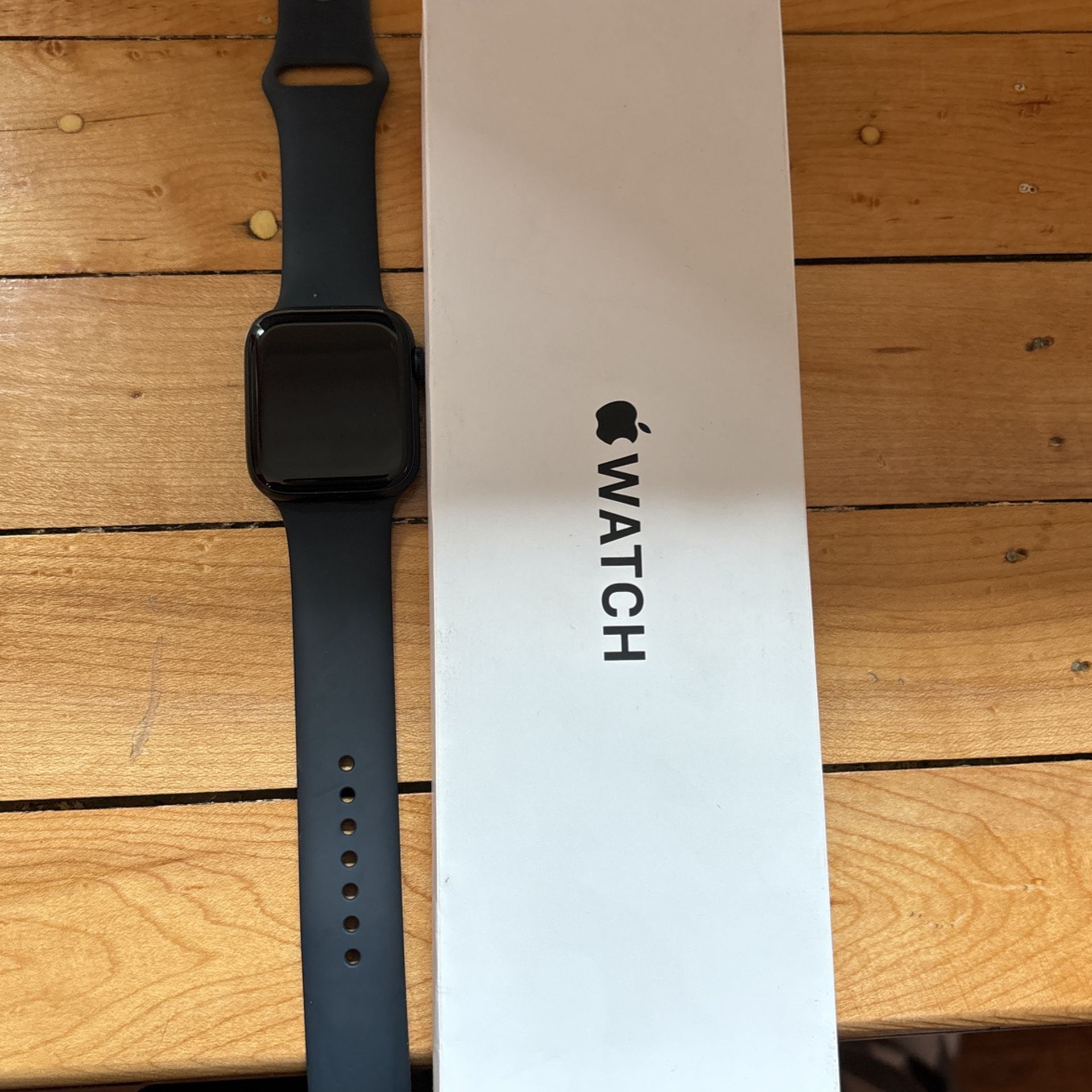 Newer Apple Watch SE 44 Second Generation 