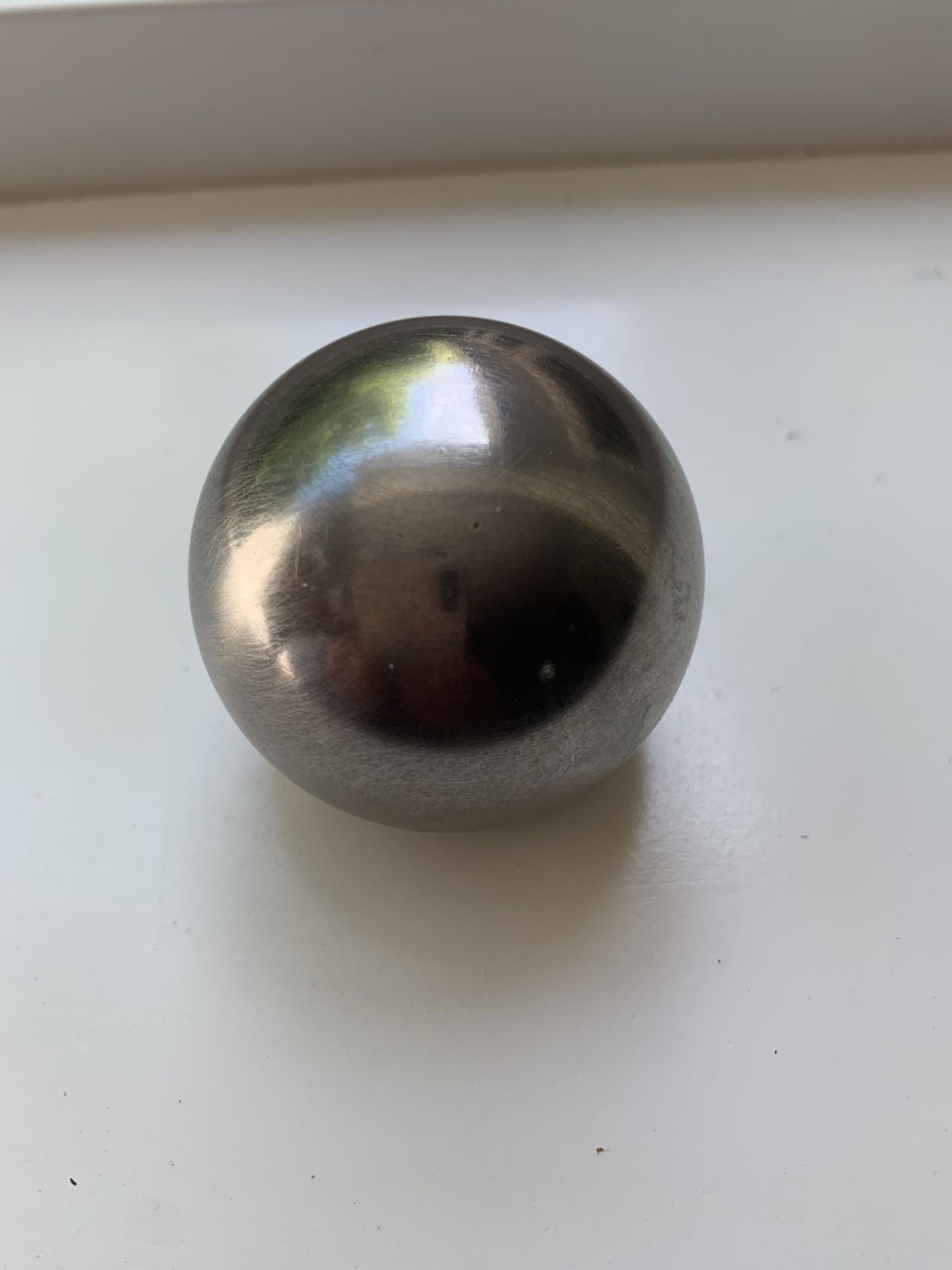 Universal shift knob