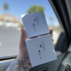 AirPods 4
