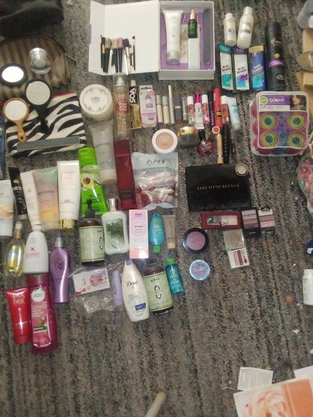 Hey End Makeup ,Lotions,Bodyscrubs,&Acceries