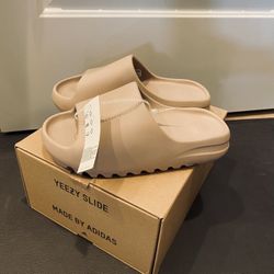 Yeezy Slide Pure (M7) ( First Release)