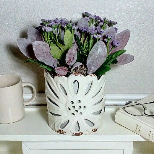 2 Piece Ceramic Vases with Artificial Plants 10" x 10" each - CASH ONLY, PICKUP ONLY (SW Mesa) fake plants faux plants flowers