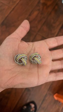 Silver Knot Stud Earrings with Yellow Stones