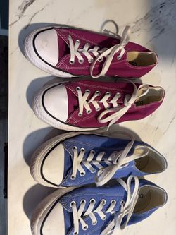 Women’s SIZE 8 Converse Shoes