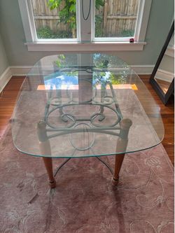 Dining table dinner table