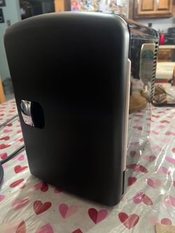 Mini Fridge ( size 10’x9.5’ ) voltage ac 120 / 70 Hz