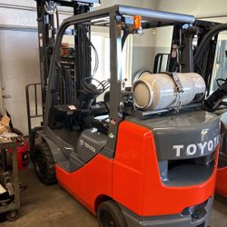 Toyota Forklift 6500 Pound Capacity 