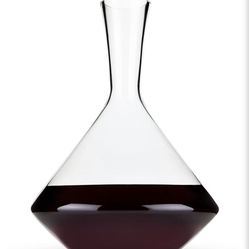 Viski Raye Angled Crystal Wine Decanter (60 oz).