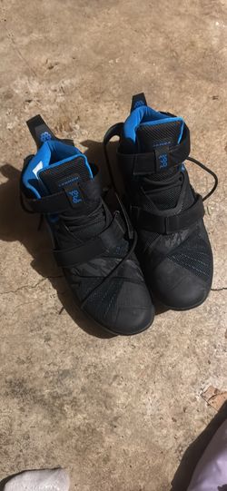 Mans Nike high top