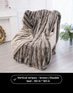 Double-layer Thickened Faux Rabbit Fur Blanket/ Blanket, Thickened Double-sided 