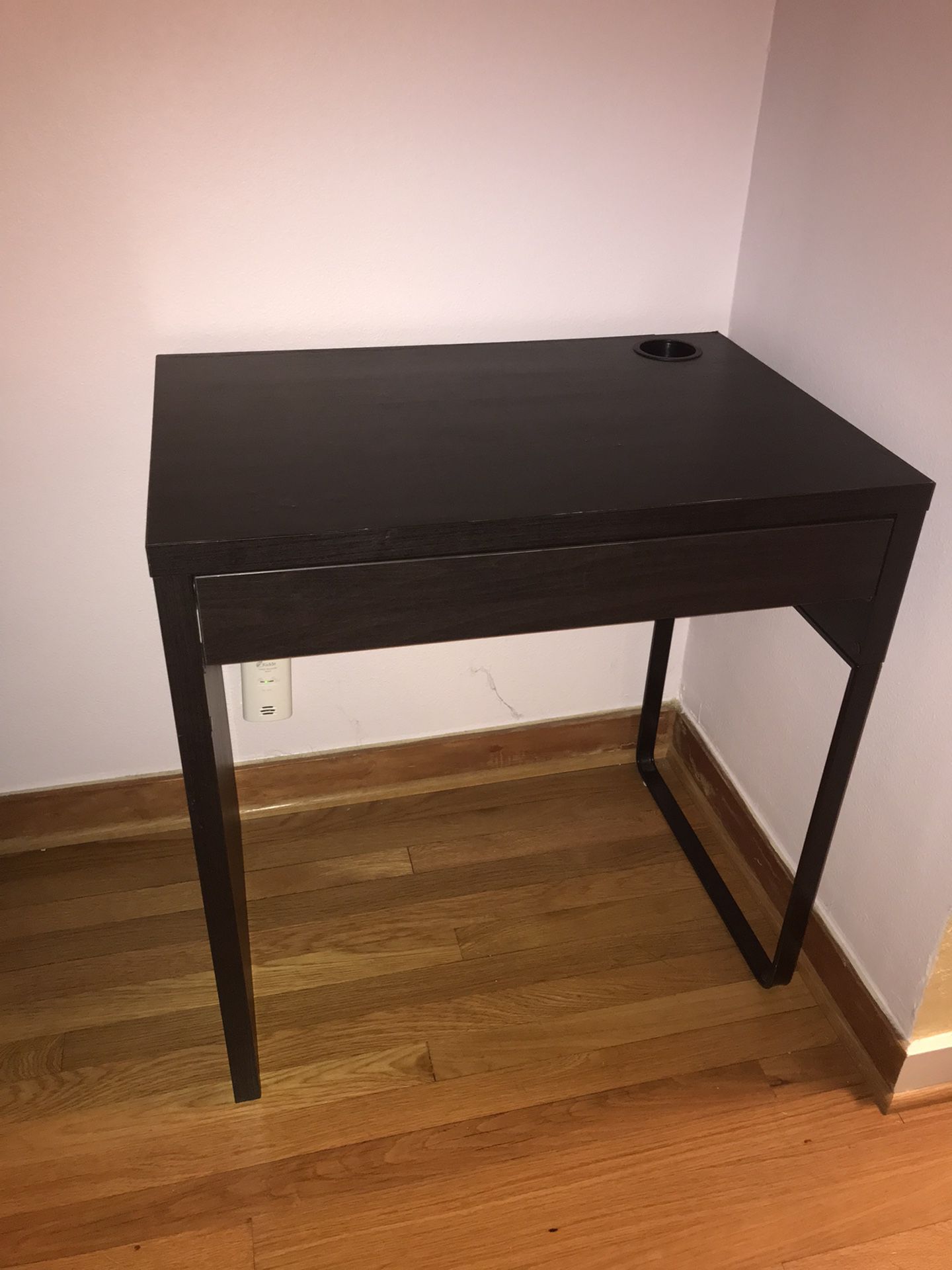 Little Desk Table
