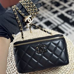 Leather Messenger Bag 