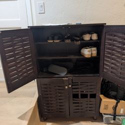 Shoe Cabinet (Free)