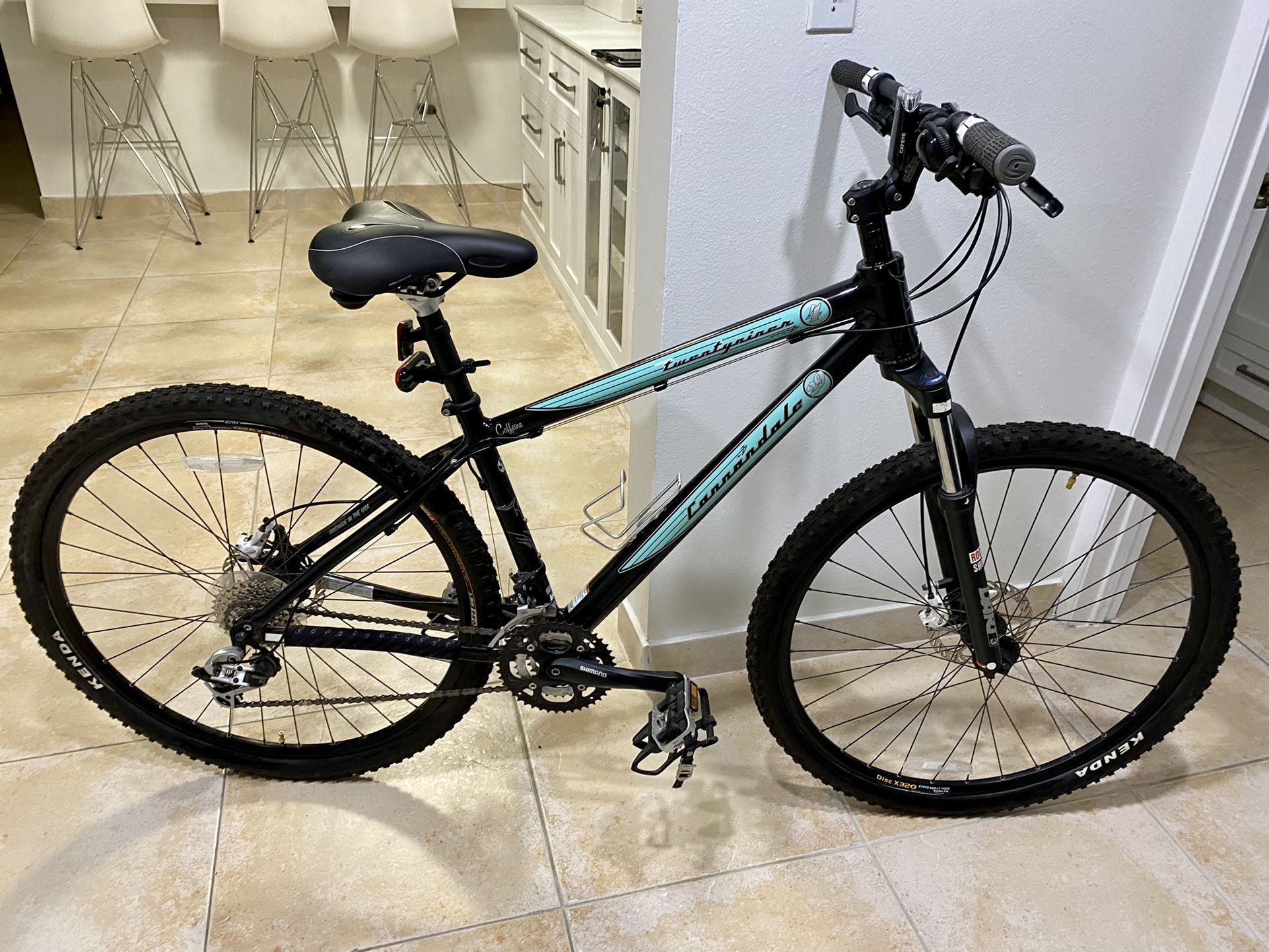 2009 Cannondale 29'er 4 Caffeine Bike Good Condition for