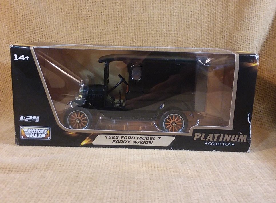 Motor Max 1925 Ford Model T Paddy Wagon