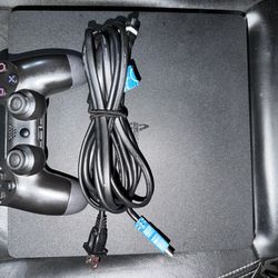 Play Station 4 Slim