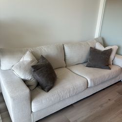 Maggie Sofa