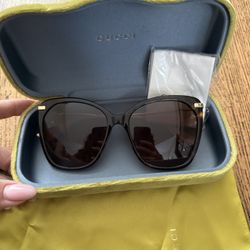 Gucci sunglasses 