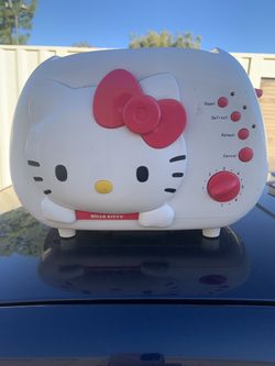 HELLO KITTY TOASTER
