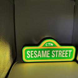 Sesame Street TV Display | 3D Printed Decor | USB Illuminated Sign