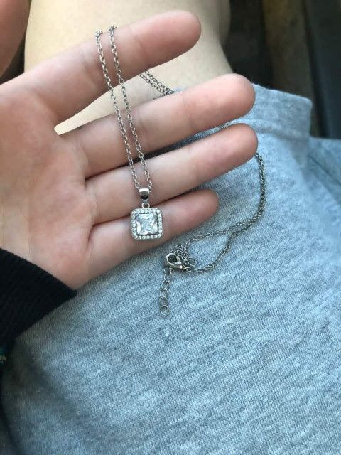 Silver Necklace W/ Diamond
