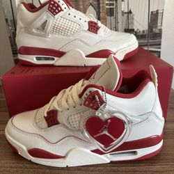 Wmns Jordan 4 Retro Valentines Day size 10.5