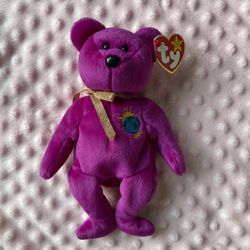  RARE Ty Beanie Baby Millennium Bear  name spelled wrong! Major ERROR! 