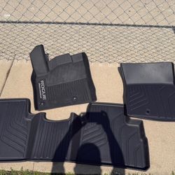 Nissan Rogue 2021-2026 Floor mats 