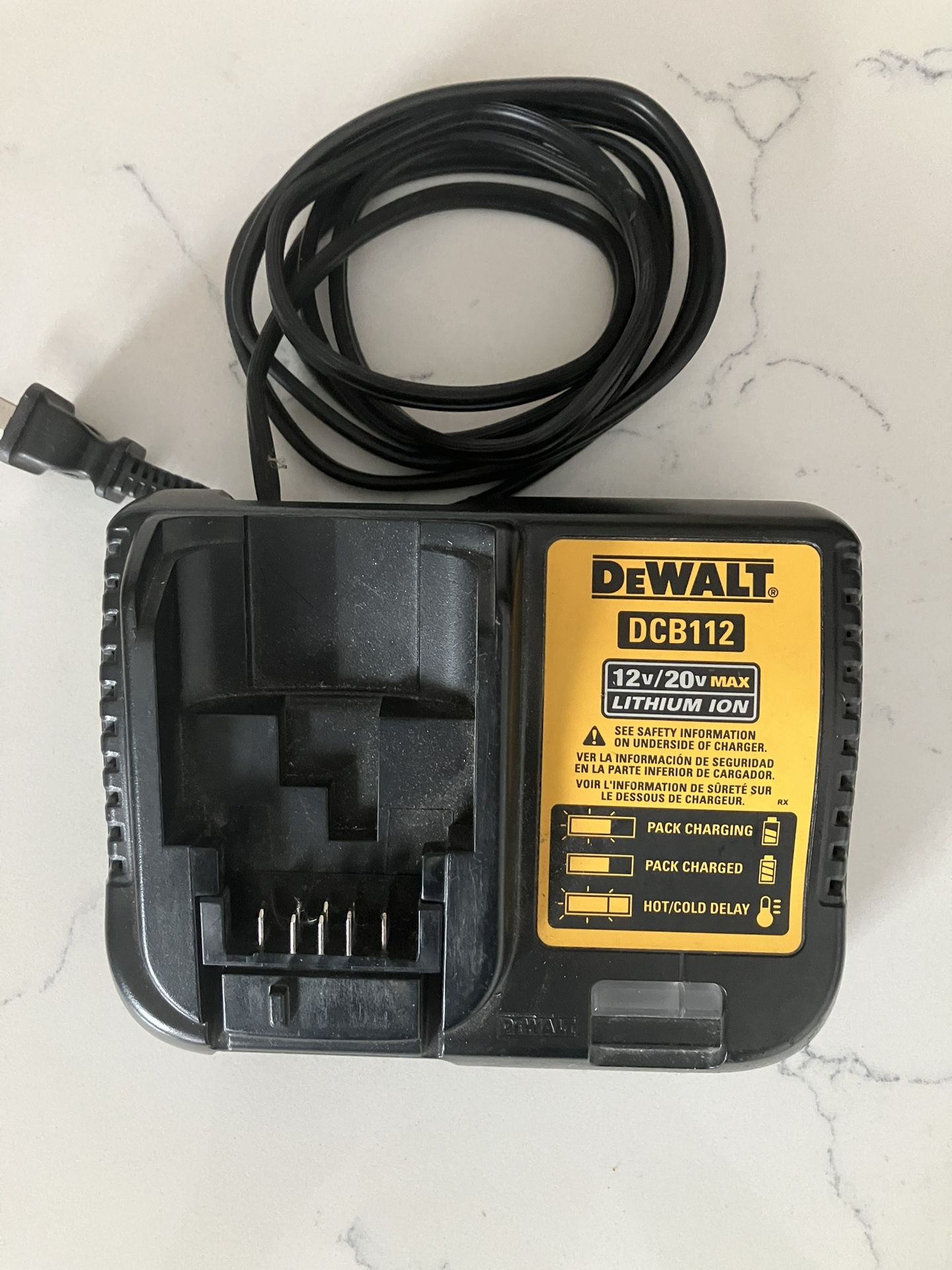 DeWalt 20V Battery Charger