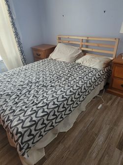 Queen Bedroom Set