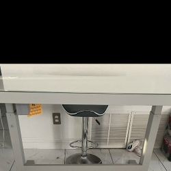 Treating Adjustable Height Desk