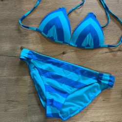 Women’s Bright Blue Chevron Bikini Swimsuit / Two-Piece Top And Bottom - Size Medium