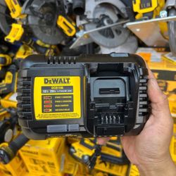 Dewalt 6-amp Charger