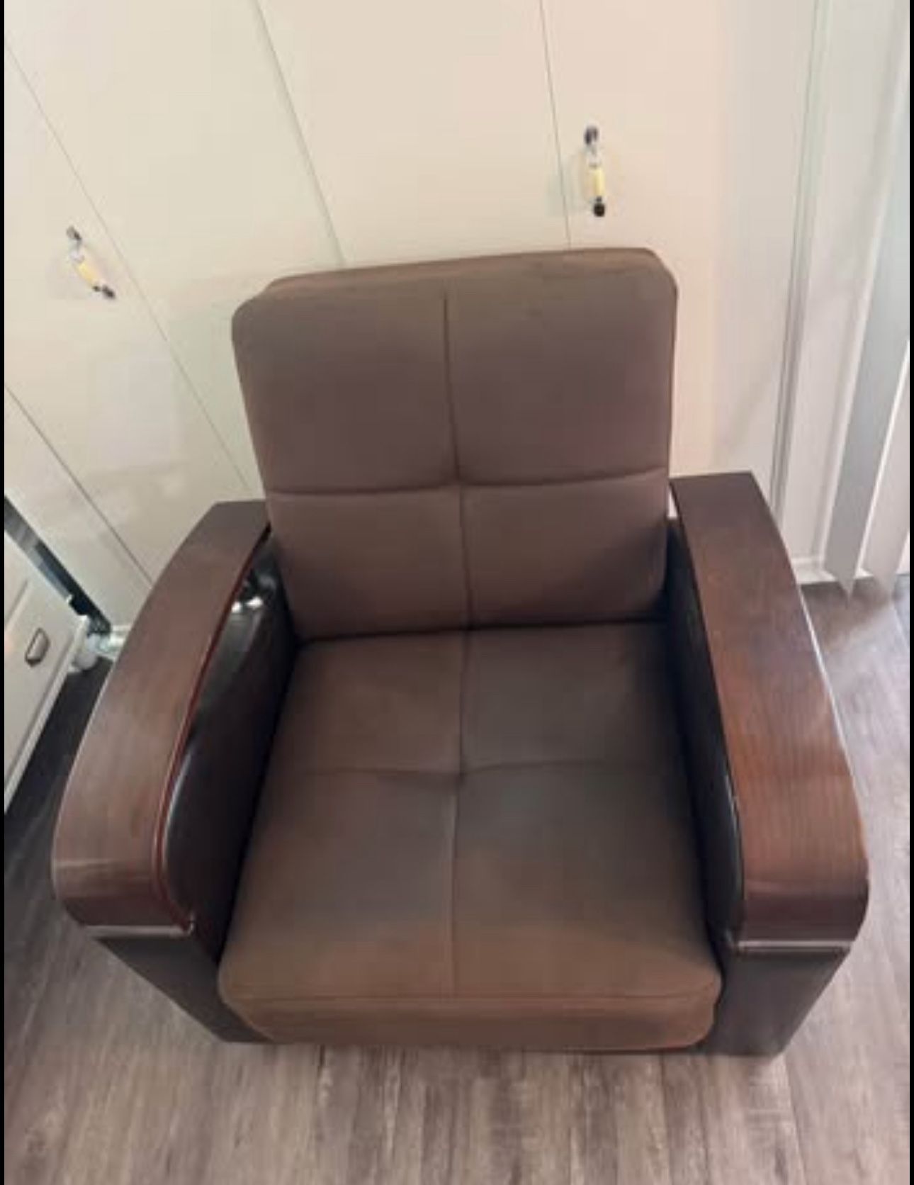 Convertible Sleeper Chair With Storage In The Back
