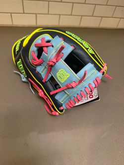 New- Wilson A2000 Super1786 Baseball Glove