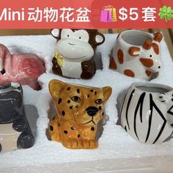 Melphoe 6Pcs Air Plant Holders Cartoon Shaped Small Succulent Pot Animal Planter Small Ceramic Pot Drainage for Mini Plant Cactus Flower, Tillandsia A