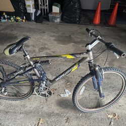 Bike 24 Inch tire Mongoose 