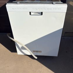 Dishwasher - Kitchenaid White 
