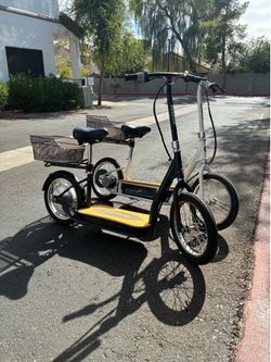 2 Razor EcoSmart E-Bikes